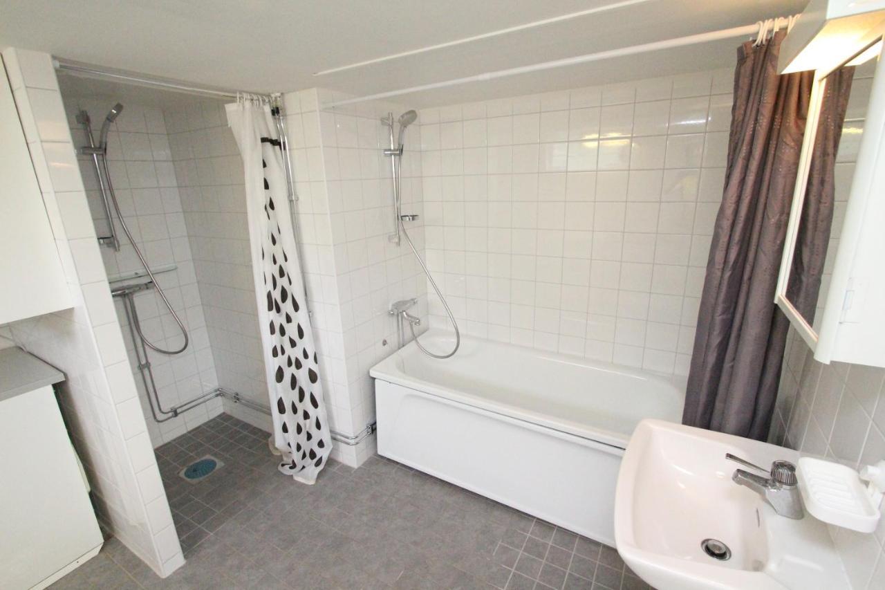 Tallkrogen Romantic House - Upper Or Lower Apartment Stoccolma Esterno foto