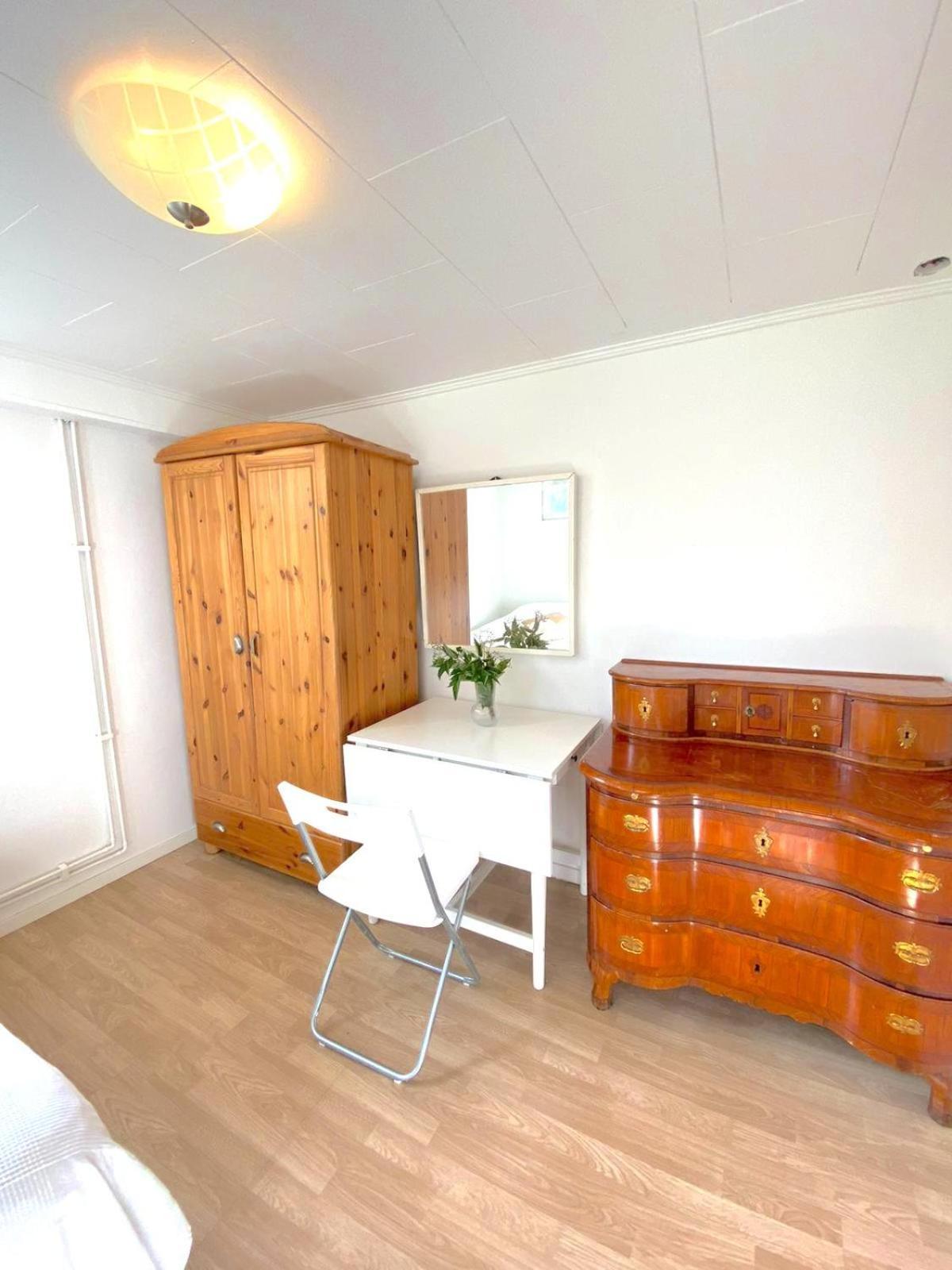 Tallkrogen Romantic House - Upper Or Lower Apartment Stoccolma Esterno foto