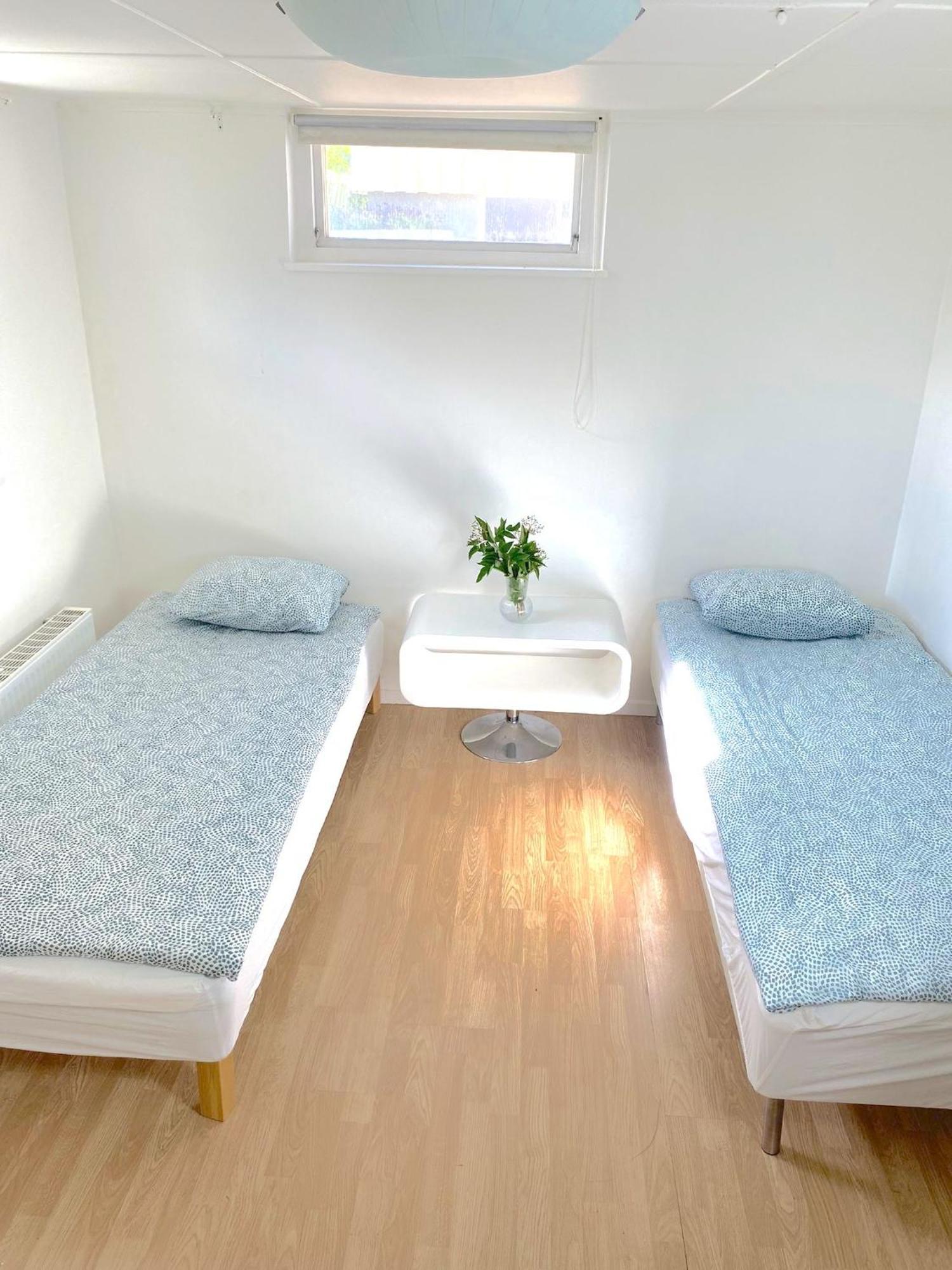 Tallkrogen Romantic House - Upper Or Lower Apartment Stoccolma Esterno foto